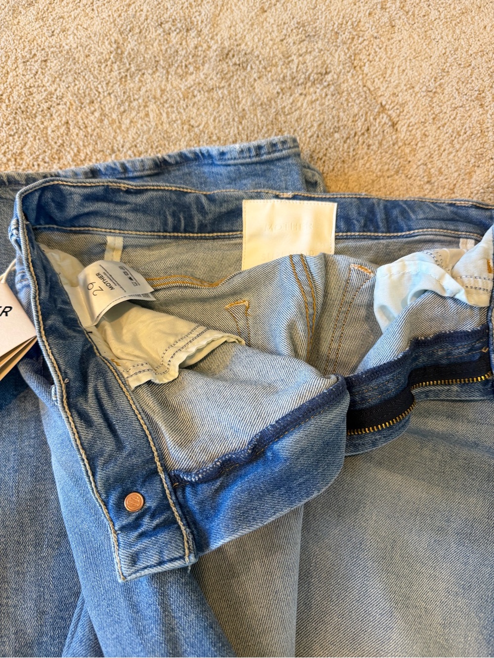 MOTHER Hustle Roller Jeans - size 29 - Picture 3 of 5